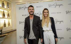 Entretanto, os dois já partilharam com os seus seguidores do instagram diversas fotografias captadas naquela ilha. Goncalo Claro Esquece Jessica Athayde Com Melhor Amiga Da Atriz Fotos Vip Pt