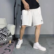 阿迪达斯短裤】阿迪达斯Adidas 三条杠短裤配全套毒App盒子毒防盗扣面料手_潮牌一族|chaopaiyizu.com