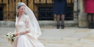 Divine photography offers advice on the northern ireland's best wedding florists. What It S Like To Be A Royal Wedding Florist Shane Connolly Interview