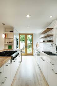 Remodeler Une Cuisine Dans Une Cuisine En 2020 Remodelage Petite Cuisine Cuisines Design Choses De Cuisine