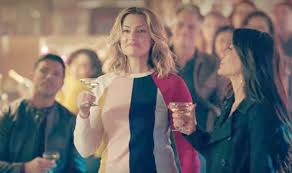 When alice publishes a fiery piece in the riverdale register blasting the southside, jughead is forced to take matters into his own hands to try and as the residence of riverdale prepare for its upcoming independence day parade, archie receives a phone call that will change the rest of his life forever. Riverdale Sez 4 Ep 20 Online Subtitrat