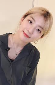 This insect was named for its looks, not for its place in the biological order of critters. Red Velvet Yuri Blonde Www Topsimages Com