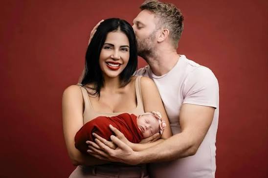 Congrats to #BoldandBeautiful's Matthew Atkinson and his wife, as the  couple welcomes their second child. Read more in the comments.