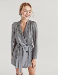 Tenue habillée femme, tenue de noel femme tenue de jour noel choix de tenue, pull et jean. Mode Femme Fetes 2018 15 Robes Pour Le Reveillon