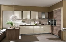 Diseños de cocina con contraste, combinación de colores y materiales con fotos para inspirarte en la remodelación, decoración de interiores modernas cocinas. Que Se Lleva En Las Paredes De Las Cocinas