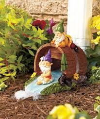 Amazon Com Add A Fanciful Touch To Your Garden With A Playful Cute Gnome Downspout Splashgu Decorative Downspouts Garden Decor Projects Creative Garden Decor