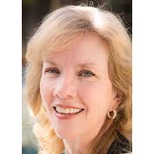 Linda Lunn's Instagram, Twitter & Facebook