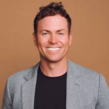 Holly Glen Agents, 15 Compass Real Estate Agents