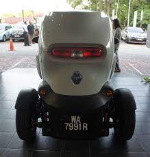 Lama dah aku teringin nak merasa bawak kereta renault twizy ni. Renault Twizy Rm72 000 Mekanika