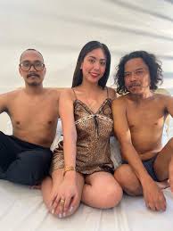 Ready naba kayo manuod? Dito lang yan: enigmatic.tv