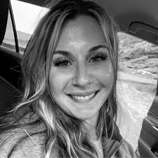 💥 SALE ALERT 💥 If you've been waiting to pick up a copy of my New York  Times Best Selling book, The High 5 Habit, now's your chance. It's cheaper  than a