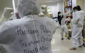 Jason ditetapkan sebagai tersangka kasus penganiayaan perawat rs siloam sriwijaya selain dijerat kasus penganiayaan, jason dijerat pasal perusakan ponsel milik seorang perawat inisial ar. Penganiayaan Perawat Ppni Kasus Diteruskan Sampai Pelaku Disanksi Kabar24 Bisnis Com