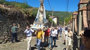 La danza de las varas marca el día de la Virgen de las Nieves en Lanestosa  | Dantzanet