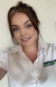 Stacey Nickless's Instagram, Twitter & Facebook