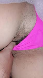 Dedeándose el coño en bragas rosas en primer plano con Violeta, Violeta:  Video Porno Gonzo, Peluda | Faphouse