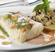 Cabillaud Sauce Citron Basilic Et Amandes Grillees Recette Cabillaud Recettes De Cuisine Sauce Citron