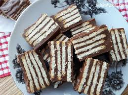 Kek gibi olsun ama pasta görüntüsünde de olsun diyorsanız tarifimiz emrinize amade! Nampak Macam Kek Batik Tapi Sebenarnya Puding Biskut Marie Jom Try Buat Hijabista