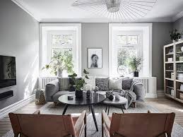 Mit kissen in verschiedenen farben, mustern, formen und texturen kann man zuhause gezielte akzente setzen. Graues Sofa Dekorieren 7 Coole Styling Ideen