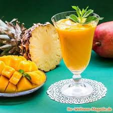 Mango Ananas Smoothie Gesundes Rezept Zum Abnehmen In 2020 Ananas Smoothie Mango Ananas Smoothie Smoothie Rezepte Zum Abnehmen