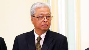 The new ministers will be. 3etqoh O 3ym8m