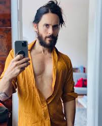 Born august 6, 1976) is an american actress, director and screenwriter. Jared Leto On Twitter Sending Good Thoughts And Your Way Xoxo How S Everyone Holding Up