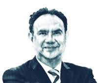 Paga fianza de 453 mil extesorera de Leonel Godoy