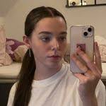 Josefina Garner's Instagram, Twitter & Facebook