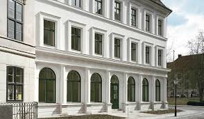 1760 im stile knobelsdorffs errichtetes bürgerpalais. Auction House Berlin