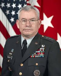 Fort Huachuca intelligence unit changes command