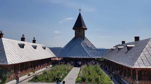 Troite, biserici, manastiri, dintre care manastirea sfanta ana este asezata pe coama dealului mosului, care domina orasul orsova. Kleines Ruhiges Kloster Mit Toller Aussicht Manastirea Sf Ana St Anne Monastery Orsova Reisebewertungen Tripadvisor