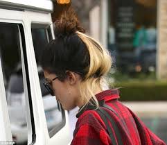 Emma Chamberlain Black And Blond Hair Article 2543698 1adcabb000000578 216 634x551 Jpg 634 551 Blonde Underneath Brown Hair Underneath Kylie Jenner Hair