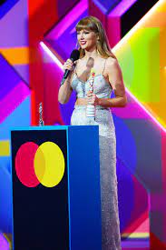 The 2021 brit awards were held on 11 may 2021 and aimed to celebrate the best in british and international music. Taylor Swift At The Brit Awards 2021 Her Speech For Global Icon Award Hollywood Life