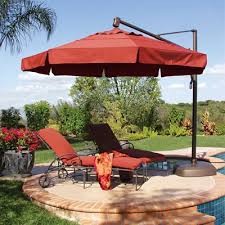 How Patio Furniture Umbrellas Can Transform Your Outdoor Space