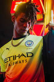 Am i alone in thinking that the @mancity tequila sunrise away kit is making watching #evemci a bit of a. Manchester City 2019 20 Third Kit By Puma Hypebeast