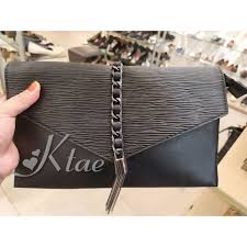 Setelah anda membeli tas elizabeth, anda dapat menjaganya dengan mengikuti beberapa cara di bawah ini: Tas Clutch Selempang Original Merk Elizabeth Shopee Indonesia