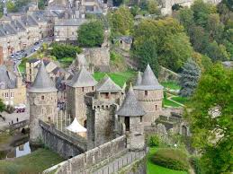 Ville d'art et d'histoire, fougères peut s'enorgueillir de son château classé aux monuments historiques, une des plus grandes forteresses d'europe aux remparts remarquablement conservés. Superbe Ville Avis De Voyageurs Sur Chateau De Fougeres Fougeres Tripadvisor