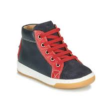 Leur semelle de résine flexible, élaborée par dupont de nemours, représente le compromis parfait. Chaussure Shoo Pom Dude Force Navy Boutique Grenadine