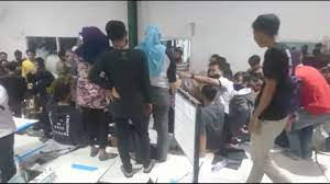 Pt arindo garmentama pemalang | lowongan kerja jahit. Ratusan Karyawan Pabrik Garmen Pemalang Ngamuk Protes Pemotongan Gaji Era Id