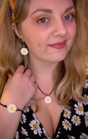 Clay Daisy Necklace, Gift for Her, Daisy Rope Necklace, Floral Necklace,  Daisy Rope Necklace, Stocking Filler, Matching Earrings Available