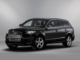 Audi Recently Launched The Q7 Black Edition In India At Rs 82 15 Lakh For The 45 Tfsi And Rs 86 30 Lakh For The 45 Tdi Ex Showroom In 2020 Audi Q7 Audi Suv Audi Cars