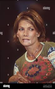 Coup dur pour l'actrice URSULA KARVEN (34): Son fils de quatre ans Daniel  s'est noyé dans une piscine à Malibu/Californie. L'accident s'est produit  lors d'une fête d'anniversaire pour le fils de l'ancienne