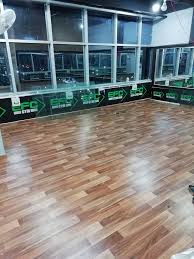 We are using lvp in our moderate sized basement gym. Vinyl Flooring Gym Rubber Fancy Carpet Wallpapers Facebook
