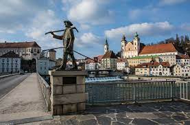On luxuryestate you will find thousands of ads selected by the best real estate agencies in the luxury sector in upper austria. In Der Schonen Stadt Steyr Foto Bild Architektur Motive Stadtlandschaft Bilder Auf Fotocommunity