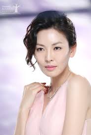 Ketika berusia 14 tahun, ia mengikuti pemilihan miss binggrae. Kim So Yeon ê¹€ì†Œì—° Picture Korean Beauty Beauty Kim