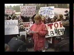 Спустя почти трое суток произошел штурм здания, в результате которого террористы были уничтожены, а оставшиеся в живых заложники освобождены. Nord Ost 23 10 2002 27 10 2002 Youtube