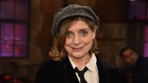 «bei einem außerirdischen gibt es andere maßstäbe mit. Eine Stadt Erfindet Sich Neu Die 90er Jahre Anna Thalbach Spricht Die Vierte Staffel Der Rbb Chronik Rbb