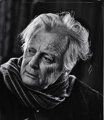 Je salue la mémoire d'Yves Avril. Agrégé de grammaire, connaissant de  nombreuses langues, il a longtemps vécu à Orléans. Il a soutenu pleinement  le centre Péguy de Saint-Pétersbourg créé par la regrettée