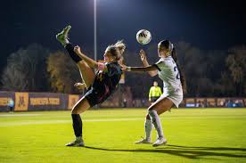 Volleyball readies for taller Illinois