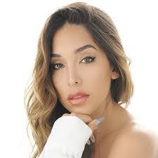 Flor Sosa's Instagram, Twitter & Facebook