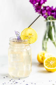 Cocktail for any occasion · at home bartending · tips and tricks Sparkling Vodka Lavender Lemonade The Toasted Pine Nut
